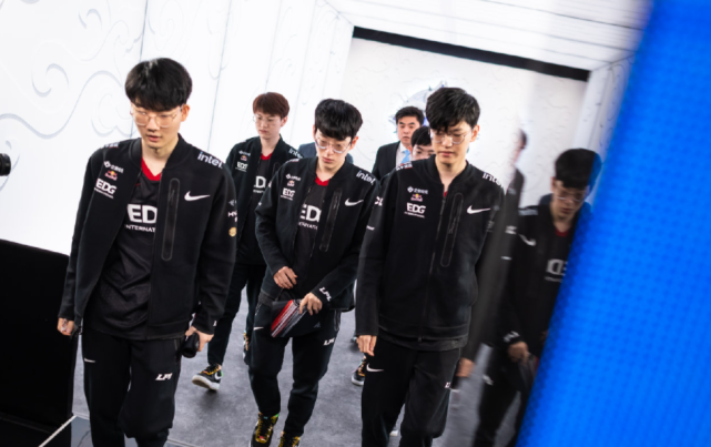 有助于读者 有助于读者