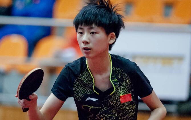 由中路直塞 由中路直塞